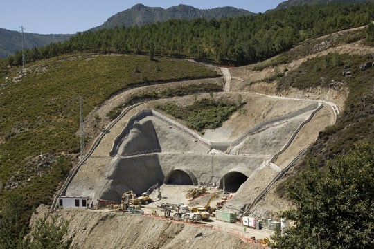 Para resolver impasse do túnel