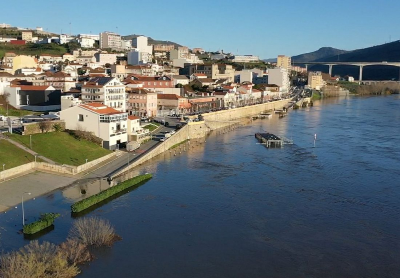 Caudal do Douro estabilizou na Régua depois de subir quatro metros