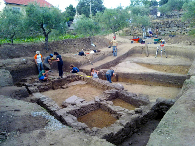 Musealização de casa da Época Romana localizada na aldeia de Picote