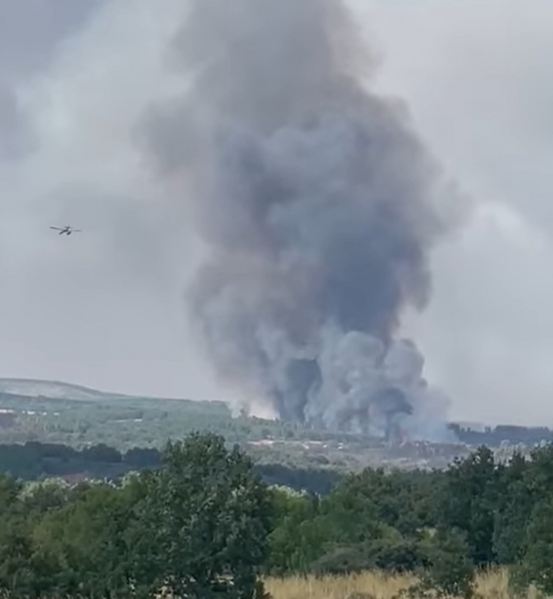 Fogo no Vimioso com "forte reacendimento" combatido por sete helicópteros