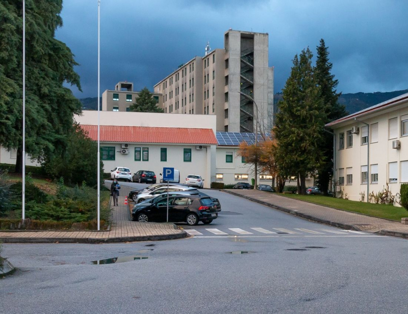 Cuidados dentários para doentes internados no serviço de Psiquiatria em Vila Real