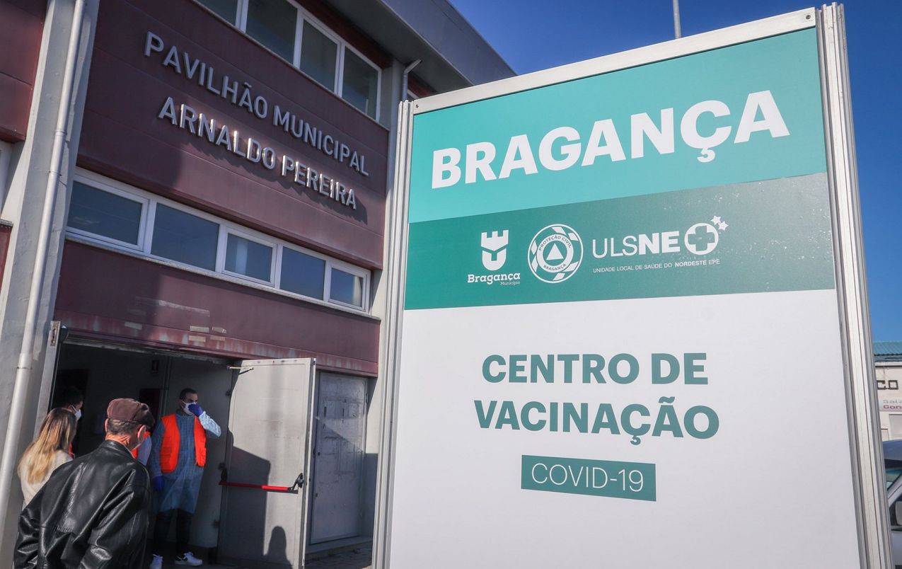 Taxa de vacinação completa no distrito de Bragança superior à média nacional